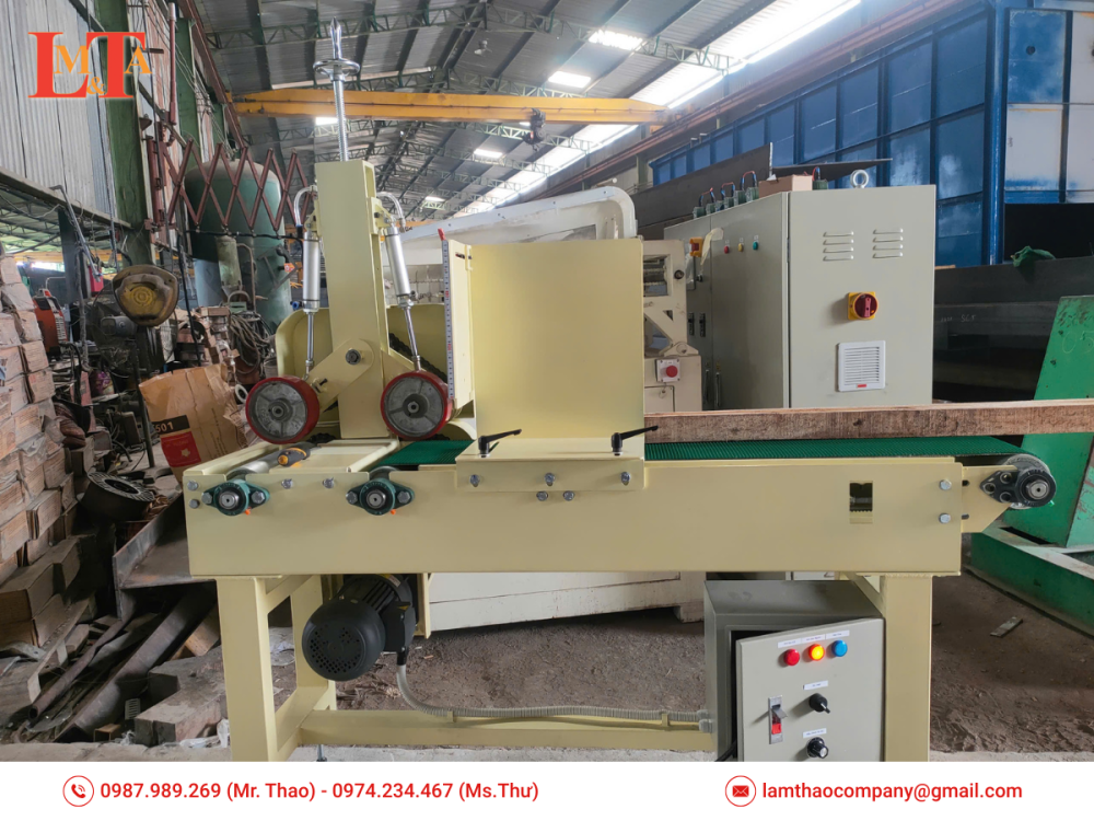Bẳng tải nạp phôi tự động