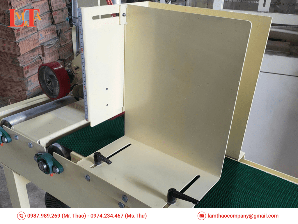 Bẳng tải nạp phôi tự động